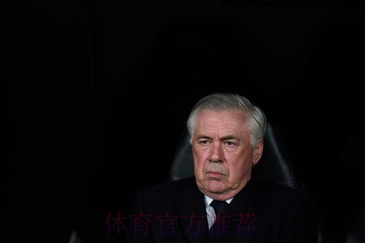 西媒:若安切洛蒂离任 劳尔将成皇马主帅候选 西媒:若安切洛蒂离任 劳尔将成皇马主帅候选